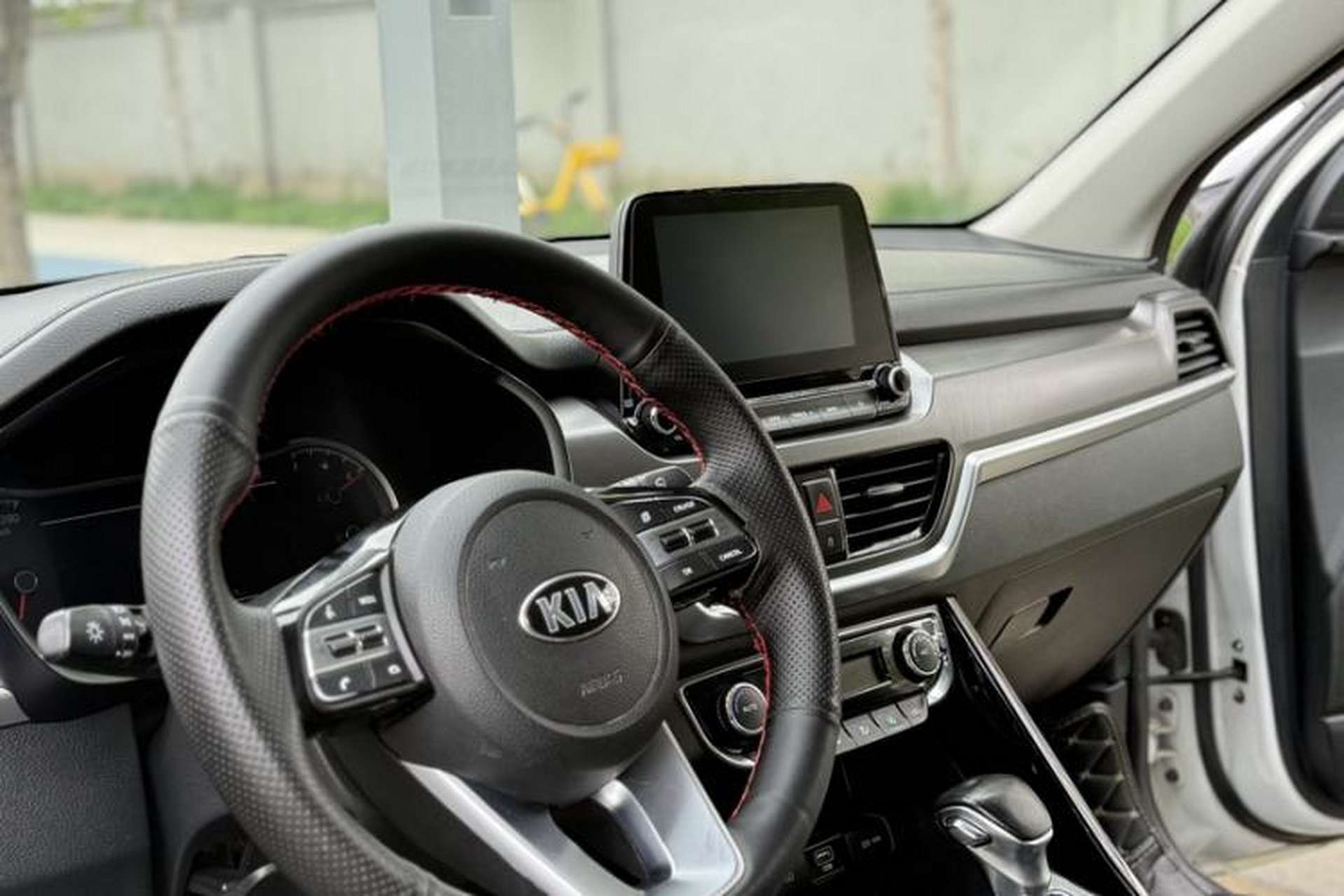 Used Kia Sportage R 2018 2.0L Automatic Smart Luxury Version China V Standard Interior 3