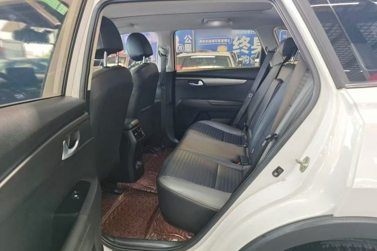 Used Kia Sportage R 2018 2.0L Automatic Smart Luxury Version China V Standard Interior 3