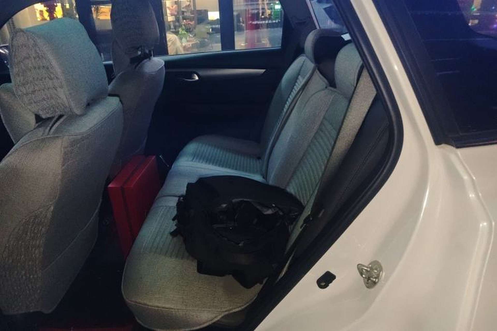 Used Kia Sportage R 2018 2.0L Automatic Smart Luxury Version China V Standard Interior 4