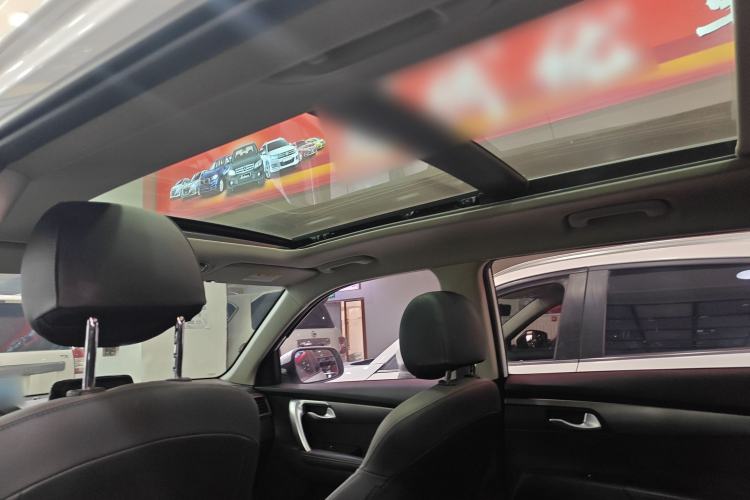 Used Kia Sportage R 2018 2.0L Automatic Smart Luxury Version China V Standard Interior 4
