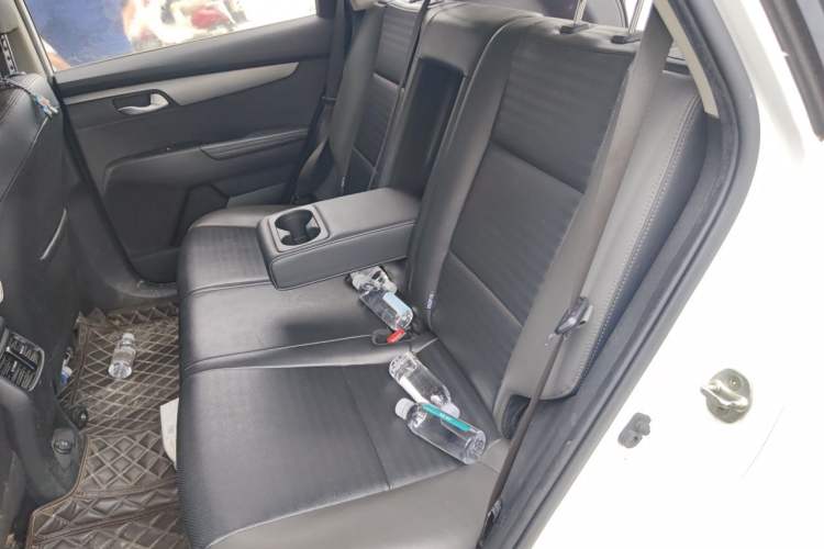 Used Kia Sportage R 2018 2.0L Automatic Smart Luxury Version China V Standard Interior 4