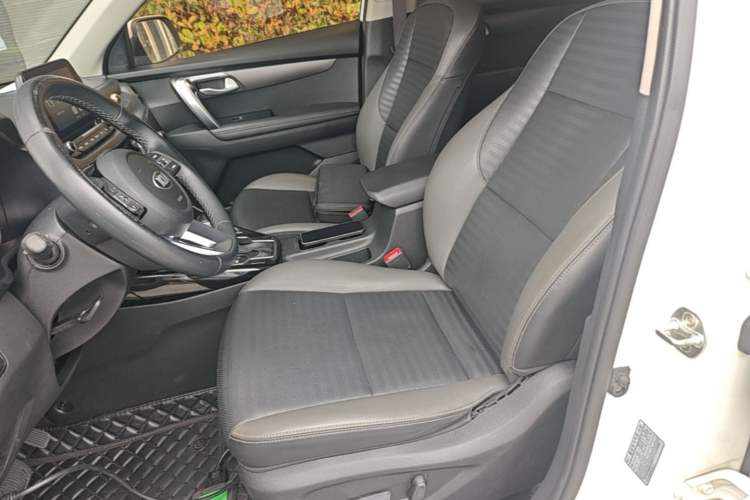Used Kia Sportage R 2018 2.0L Automatic Smart Luxury Version China V Standard Left Front Seat