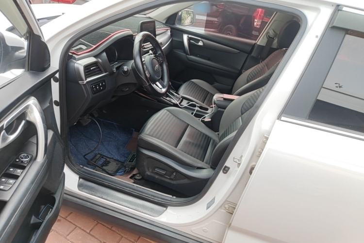Used Kia Sportage R 2018 2.0L Automatic Smart Luxury Version China V Standard Left Front Seat