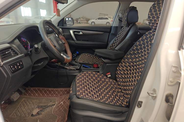 Used Kia Sportage R 2018 2.0L Automatic Smart Luxury Version China V Standard Left Front Seat
