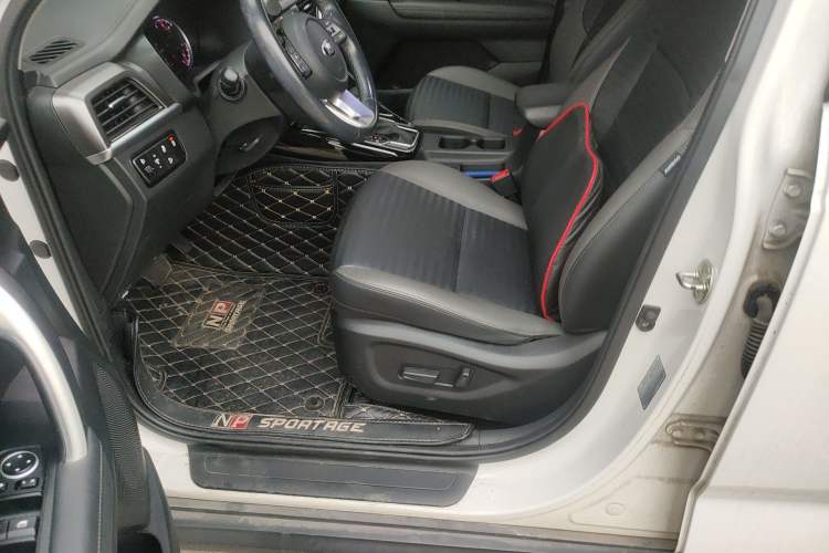 Used Kia Sportage R 2018 2.0L Automatic Smart Luxury Version China V Standard Left Front Seat
