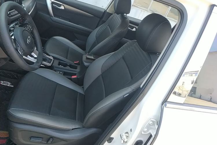 Used Kia Sportage R 2018 2.0L Automatic Smart Luxury Version China V Standard Left Front Seat
