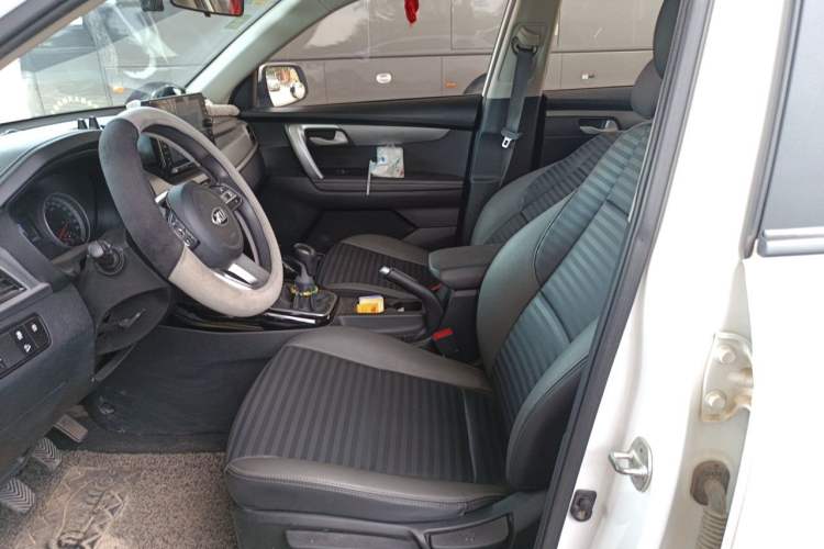 Used Kia Sportage R 2018 2.0L Manual Fashion Edition China V Standard Left Front Seat