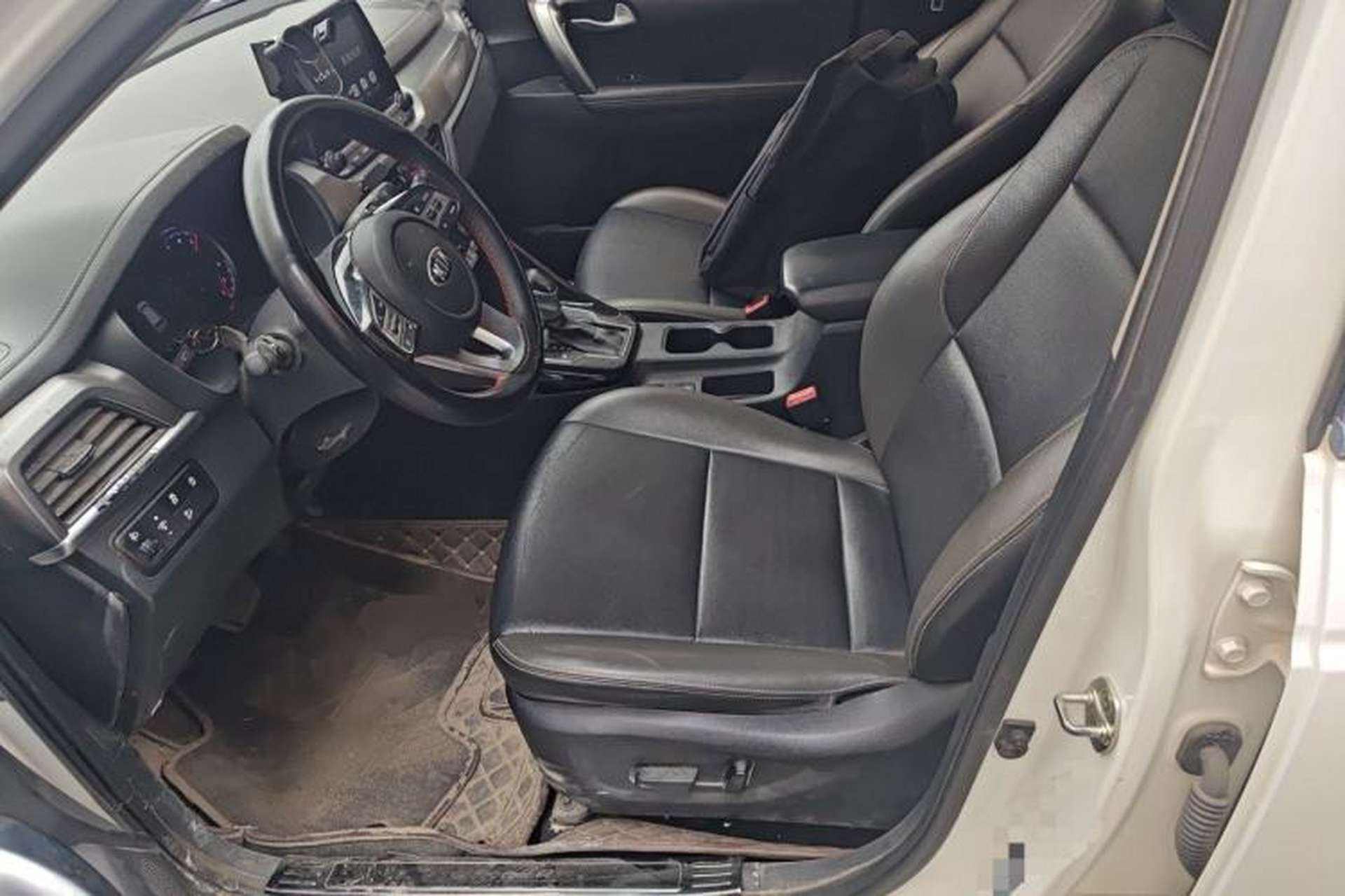 Used Kia Sportage R 2018 2.0L Automatic Smart Luxury Version China V Standard Left Front Seat