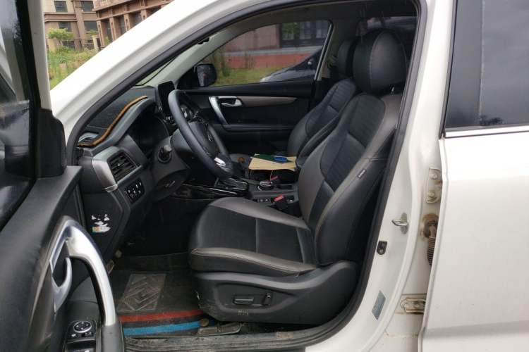 Used Kia Sportage R 2018 2.0L Automatic Smart Luxury Version China V Standard Left Front Seat
