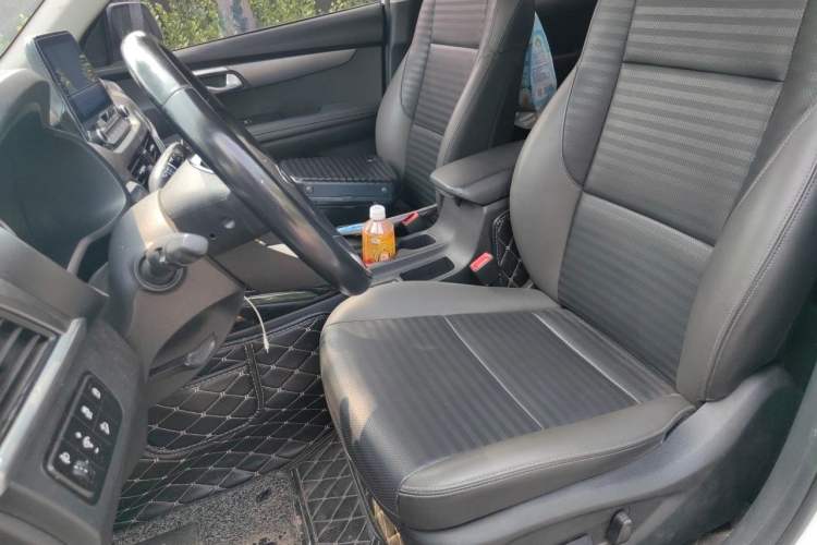 Used Kia Sportage R 2018 2.0L Automatic Smart Luxury Version China V Standard Left Front Seat