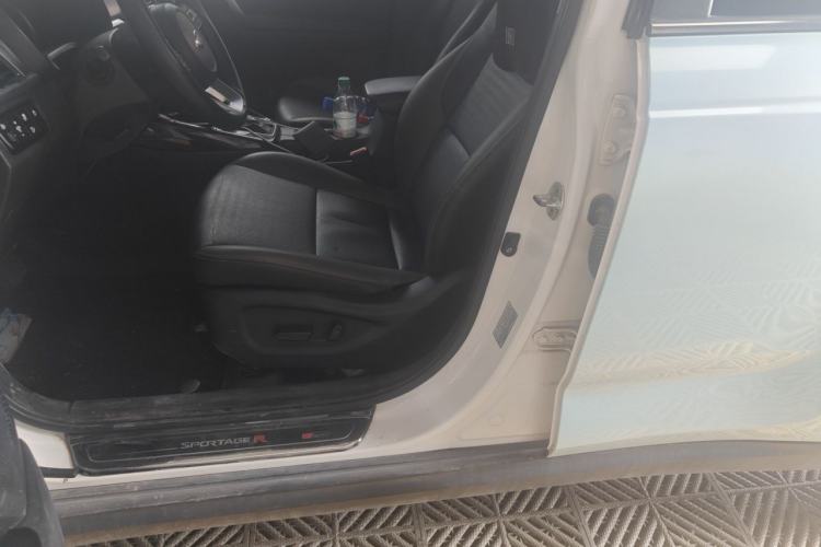 Used Kia Sportage R 2018 2.0L Automatic Smart Luxury Version China V Standard Left Front Seat