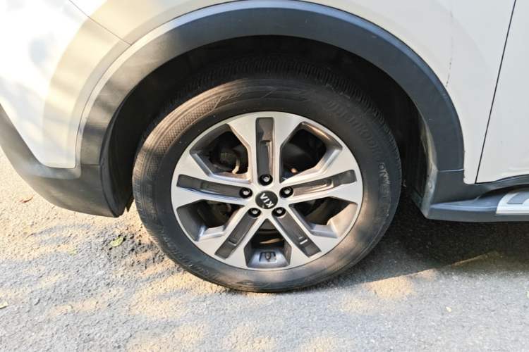 Used Kia Sportage R 2018 2.0L Automatic Smart Luxury Version China V Standard Left Front Wheel Hub