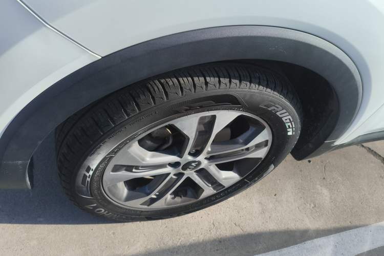 Used Kia Sportage R 2018 2.0L Automatic Smart Luxury Version China V Standard Left Front Wheel Hub