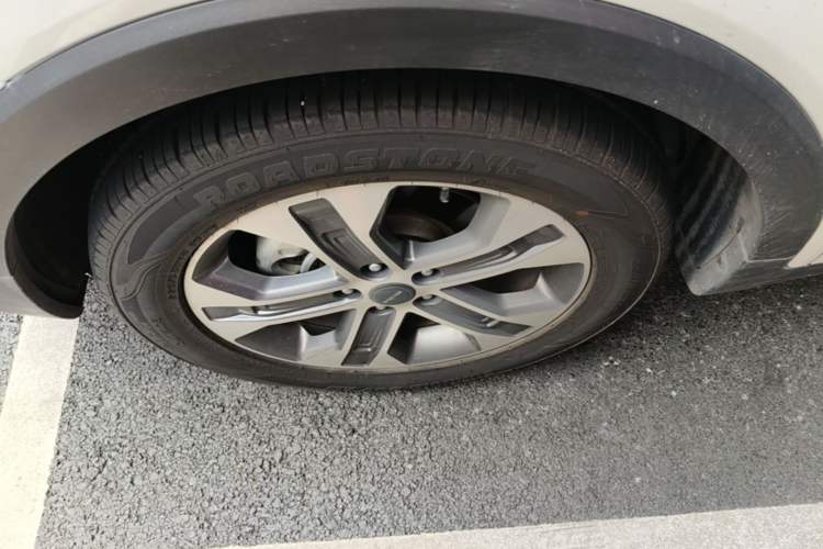 Used Kia Sportage R 2018 2.0L Automatic Smart Luxury Version China V Standard Left Front Wheel Hub