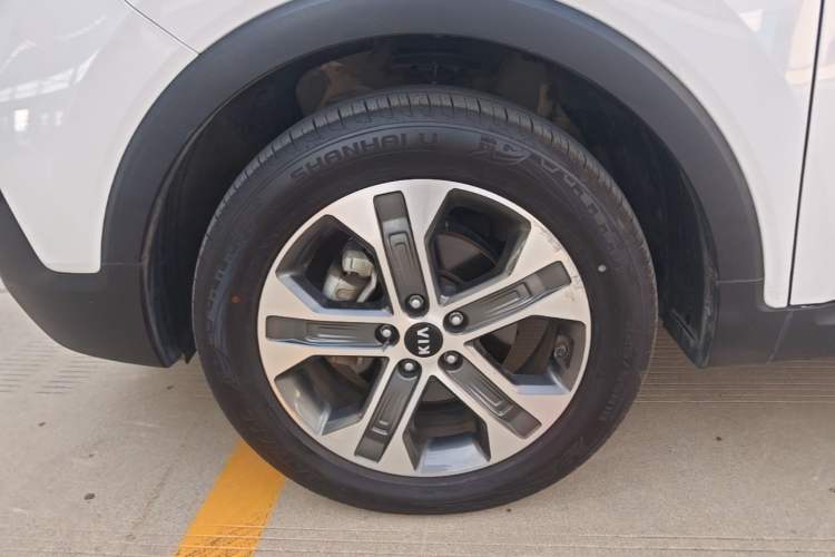 Used Kia Sportage R 2018 2.0L Automatic Smart Luxury Version China V Standard Left Front Wheel Hub