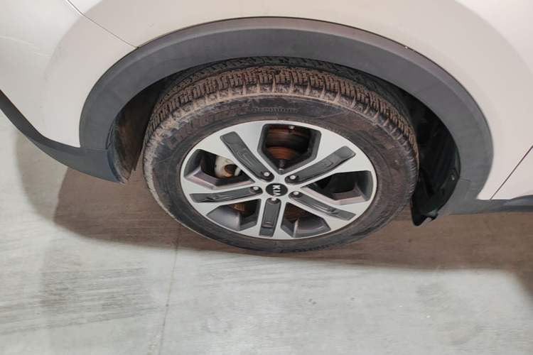 Used Kia Sportage R 2018 2.0L Automatic Smart Luxury Version China V Standard Left Front Wheel Hub