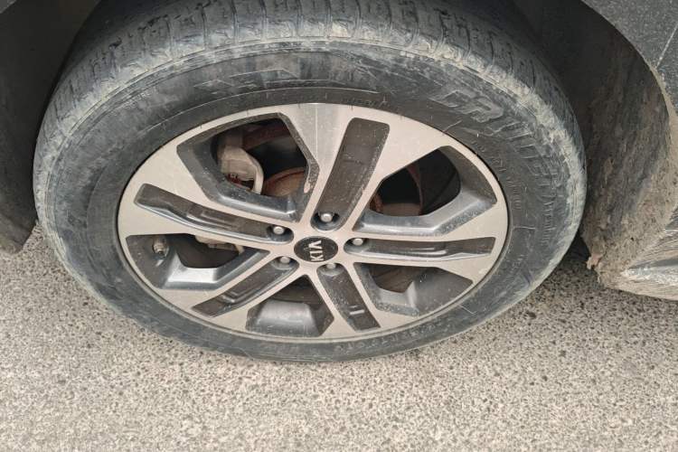 Used Kia Sportage R 2018 2.0L Automatic Smart Luxury Version China V Standard Left Front Wheel Hub