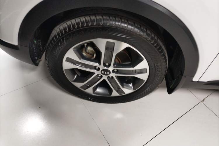 Used Kia Sportage R 2018 2.0L Automatic Smart Luxury Version China V Standard Left Front Wheel Hub