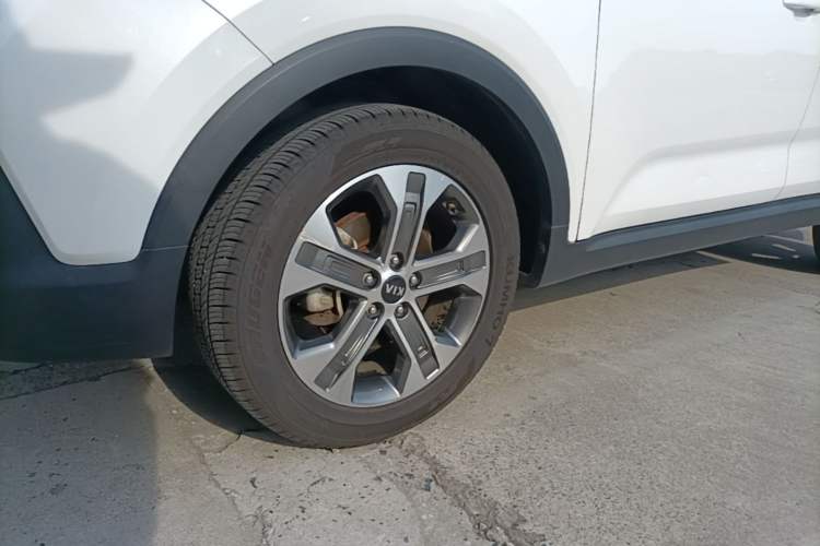 Used Kia Sportage R 2018 2.0L Automatic Smart Luxury Version China V Standard Left Front Wheel Hub