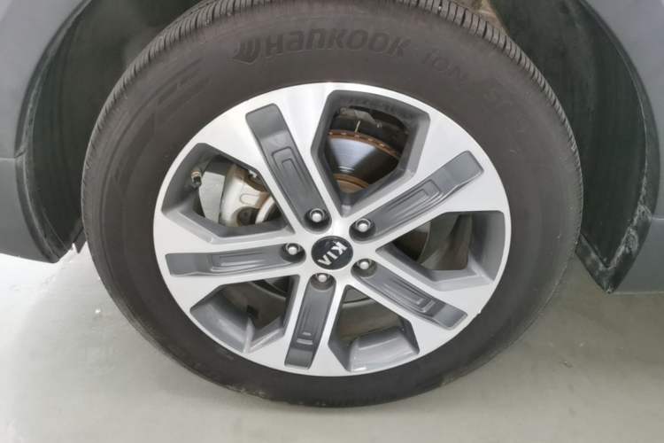 Used Kia Sportage R 2018 2.0L Automatic Smart Luxury Version China V Standard Left Front Wheel Hub