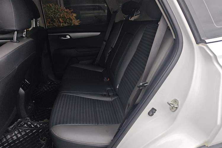 Used Kia Sportage R 2018 2.0L Automatic Smart Luxury Version China V Standard Left Rear Seat