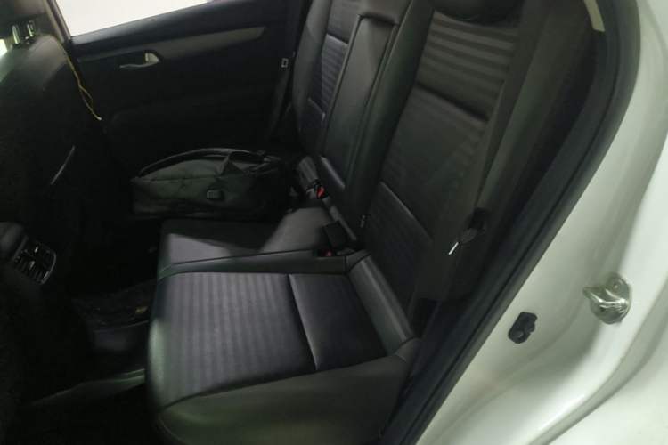 Used Kia Sportage R 2018 2.0L Automatic Smart Luxury Version China V Standard Left Rear Seat