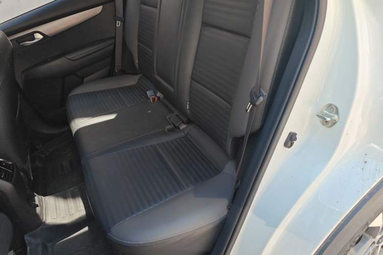 Used Kia Sportage R 2018 2.0L Automatic Smart Luxury Version China V Standard Left Rear Seat