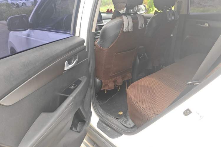 Used Kia Sportage R 2018 2.0L Automatic Smart Luxury Version China V Standard Left Rear Seat