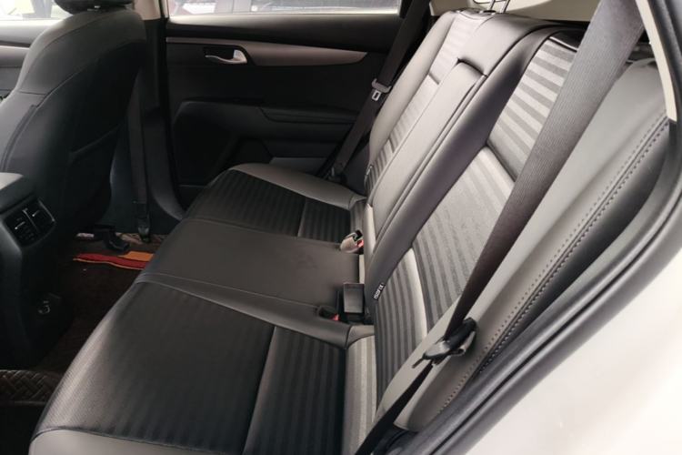 Used Kia Sportage R 2018 2.0L Automatic Smart Luxury Version China V Standard Left Rear Seat