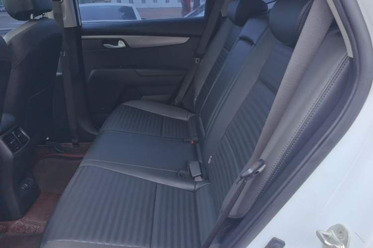 Used Kia Sportage R 2018 2.0L Automatic Smart Luxury Version China V Standard Left Rear Seat