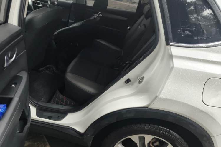 Used Kia Sportage R 2018 2.0L Automatic Smart Luxury Version China V Standard Left Rear Seat