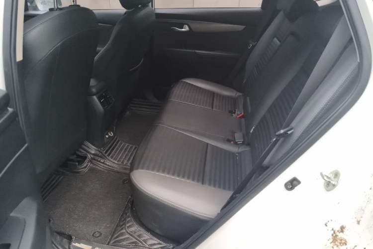 Used Kia Sportage R 2018 2.0L Automatic Smart Luxury Version China V Standard Left Rear Seat