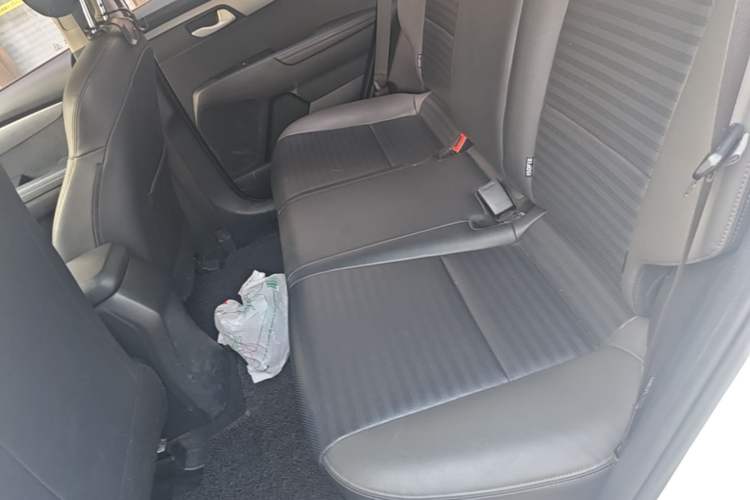 Used Kia Sportage R 2018 2.0L Manual Fashion Edition China V Standard Left Rear Seat