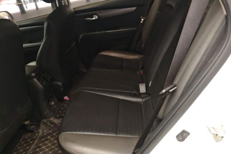 Used Kia Sportage R 2018 2.0L Automatic Smart Luxury Version China V Standard Left Rear Seat