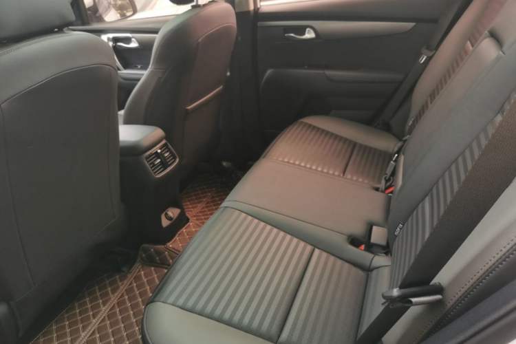 Used Kia Sportage R 2018 2.0L Automatic Smart Luxury Version China V Standard Left Rear Seat
