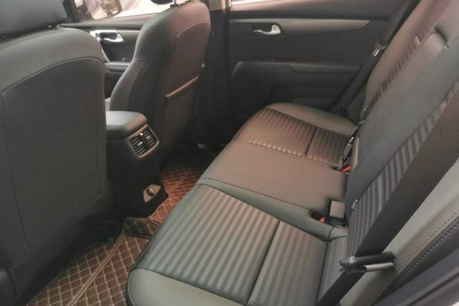 Used Kia Sportage R 2018 2.0L Automatic Smart Luxury Version China V Standard Left Rear Seat