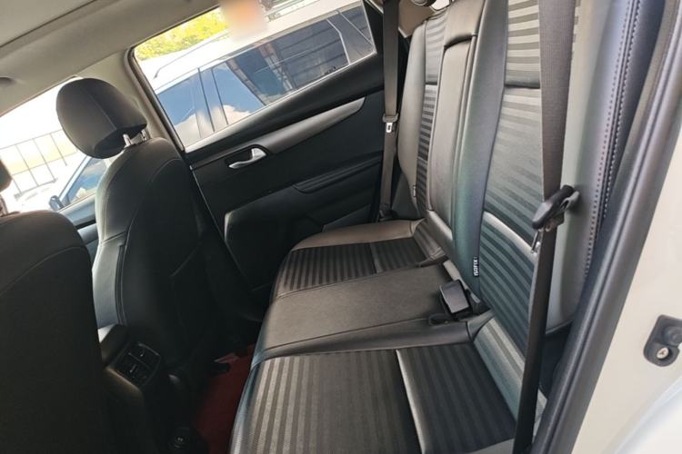 Used Kia Sportage R 2018 2.0L Automatic Smart Luxury Version China V Standard Left Rear Seat