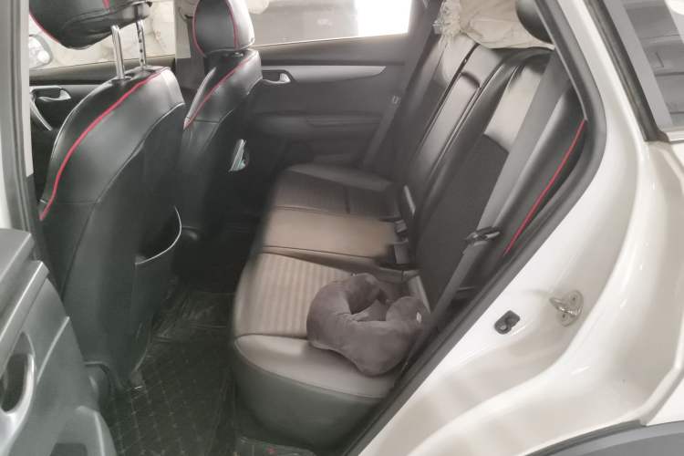 Used Kia Sportage R 2018 2.0L Automatic Smart Luxury Version China V Standard Left Rear Seat