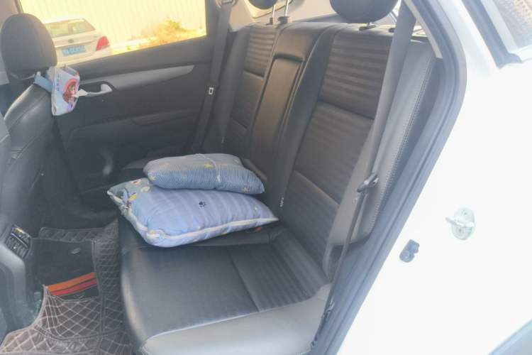 Used Kia Sportage R 2018 2.0L Automatic Smart Luxury Version China V Standard Left Rear Seat