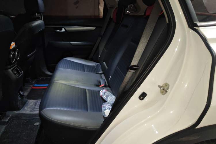 Used Kia Sportage R 2018 2.0L Automatic Smart Luxury Version China V Standard Left Rear Seat