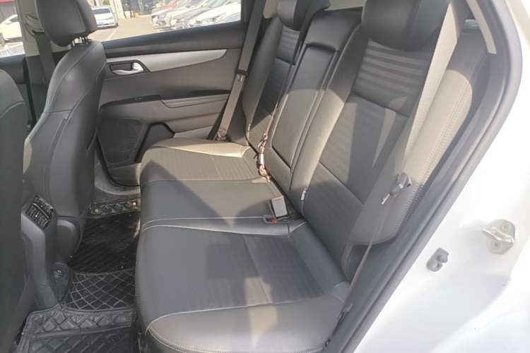 Used Kia Sportage R 2018 2.0L Automatic Smart Luxury Version China V Standard Left Rear Seat