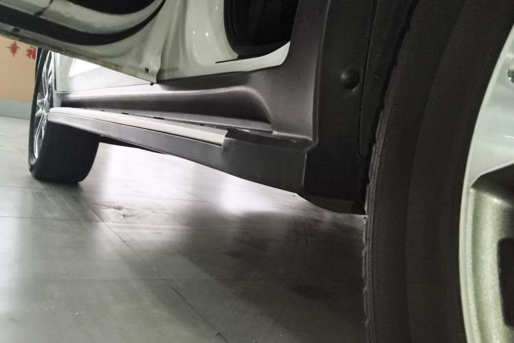 Used Kia Sportage R 2018 2.0L Automatic Smart Luxury Version China V Standard Left Side Sill