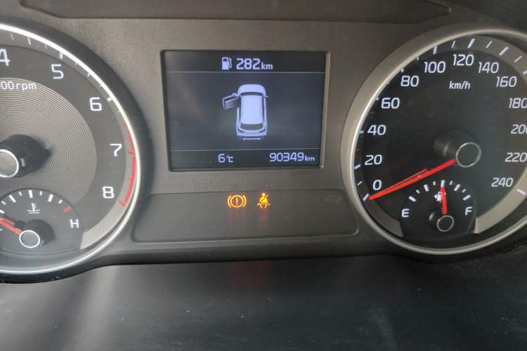 Used Kia Sportage R 2018 2.0L Manual Fashion Edition China V Standard Odometer Close Up