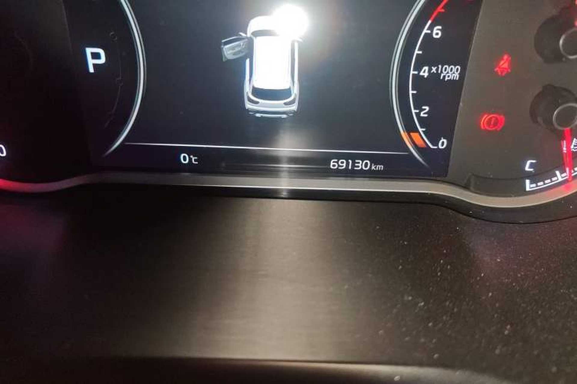 Used Kia Sportage R 2018 2.0L Automatic Smart Luxury Version China V Standard Odometer Close Up