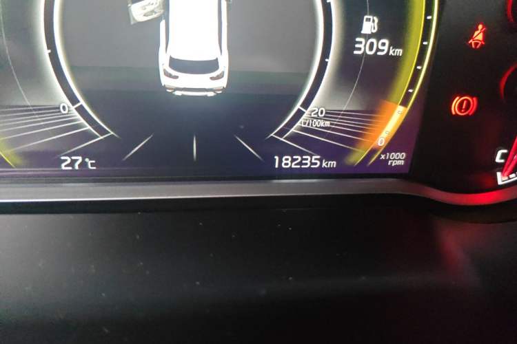 Used Kia Sportage R 2018 2.0L Automatic Smart Luxury Version China V Standard Odometer Close Up