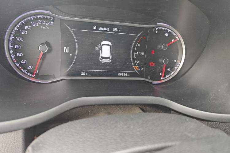 Used Kia Sportage R 2018 2.0L Automatic Smart Luxury Version China V Standard Odometer Close Up