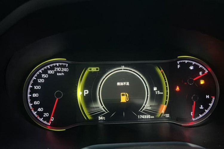 Used Kia Sportage R 2018 2.0L Automatic Smart Luxury Version China V Standard Odometer Close Up
