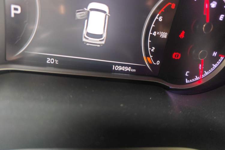 Used Kia Sportage R 2018 2.0L Automatic Smart Luxury Version China V Standard Odometer Close Up