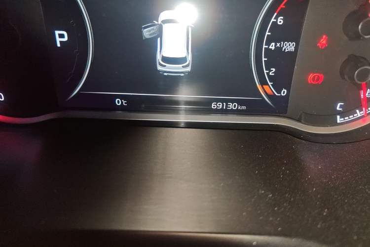 Used Kia Sportage R 2018 2.0L Automatic Smart Luxury Version China V Standard Odometer Close Up