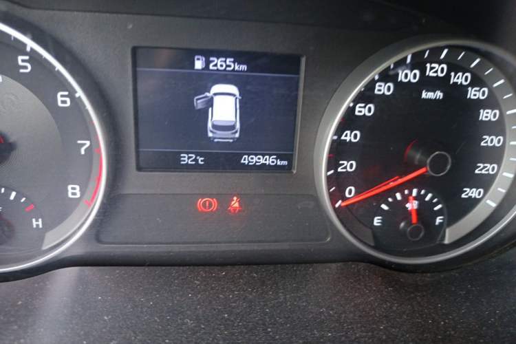 Used Kia Sportage R 2018 2.0L Manual Fashion Edition China V Standard Odometer Close Up